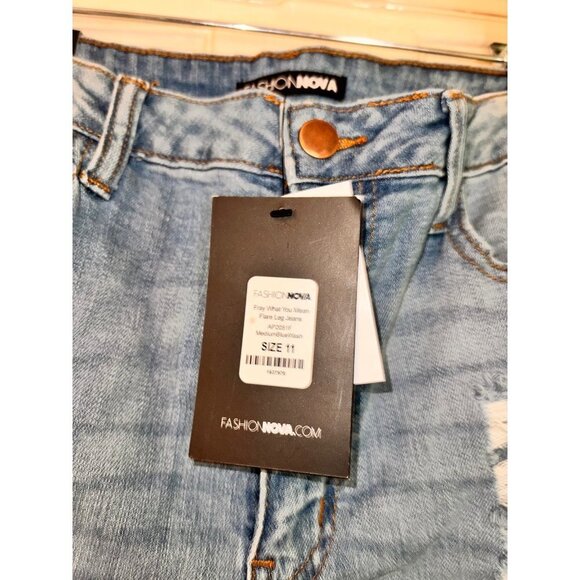 Fashion nova fray what you mean flare leg jeans 11 - Picture 3 of 4